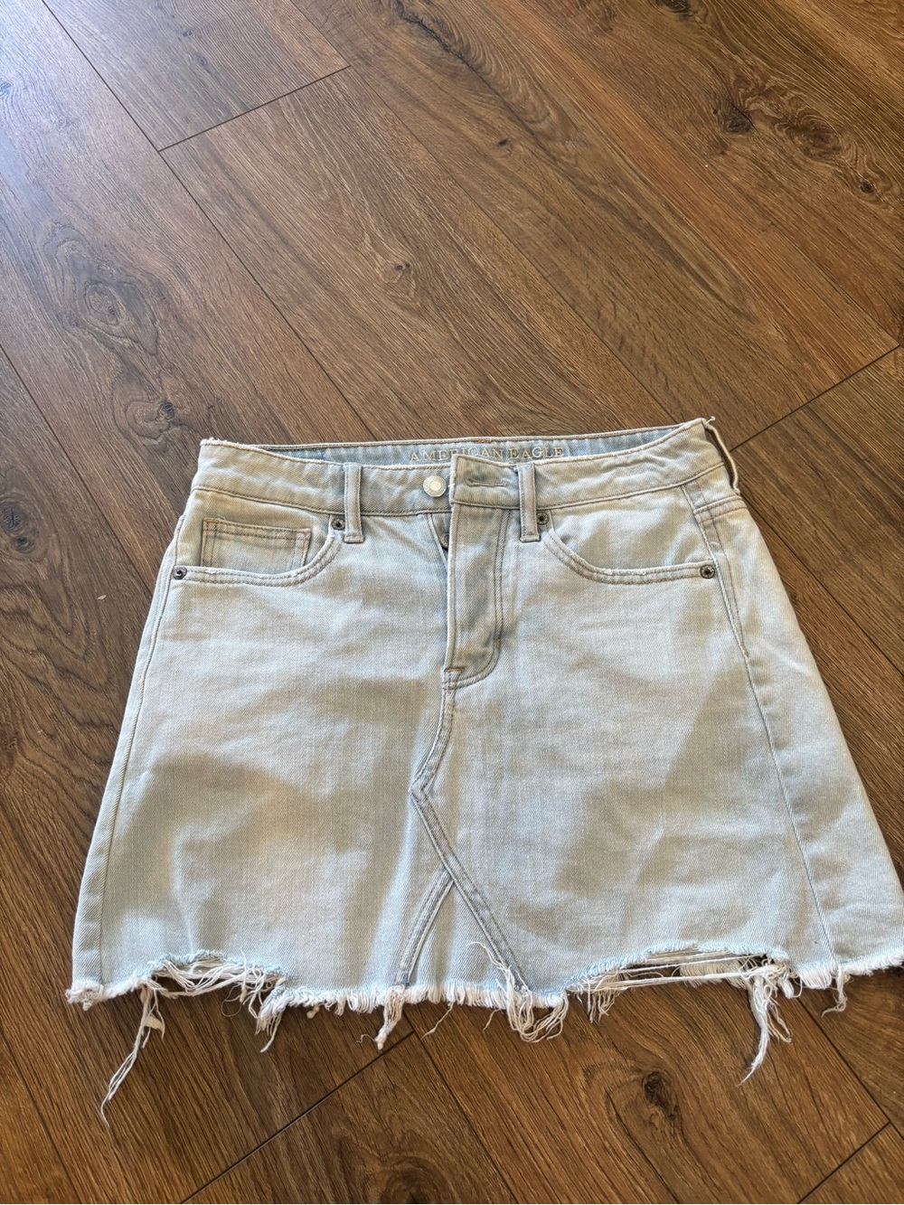 American Eagle Women's Distressed Denim Jean Mini Skirt Size 2